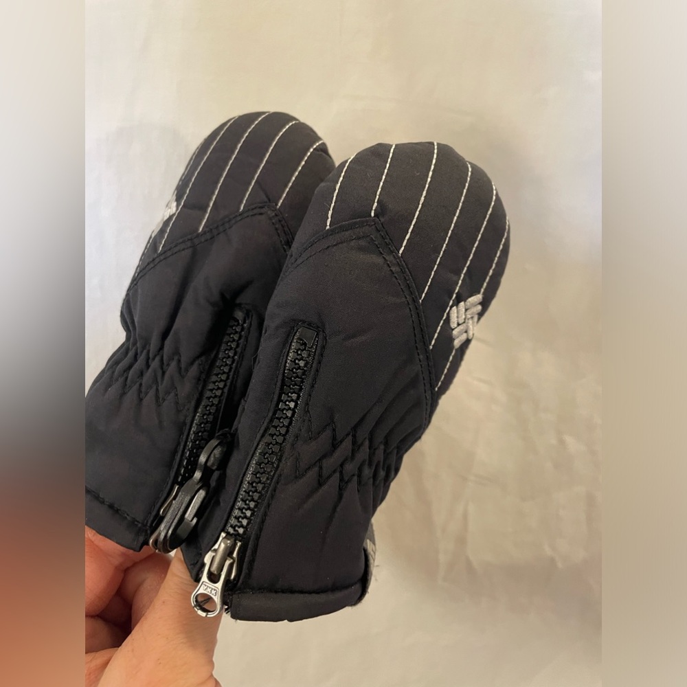 Black Columbia Infant Winter Snow Mittens